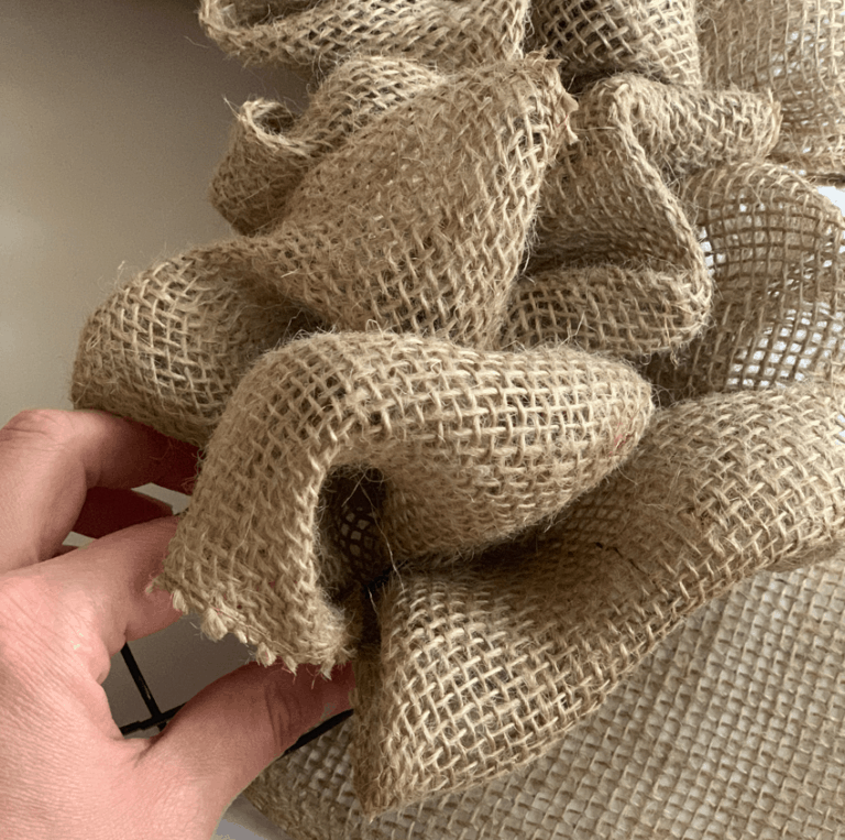 How To Make An Easy Fall Burlap Wreath - A Well Purposed Woman