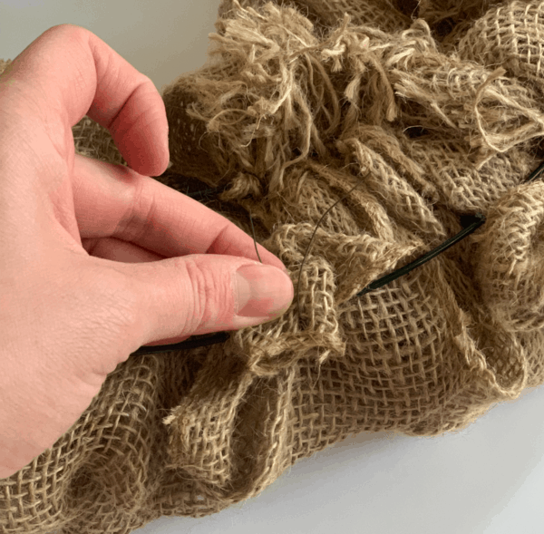 How to Make an Easy Fall Burlap Wreath - A Well Purposed Woman