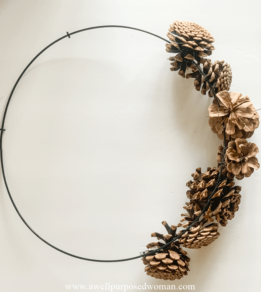 List 95+ Images how to make a wreath from pine branches Completed