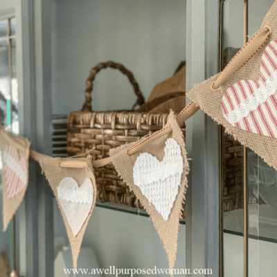 How to make a DIY Valentine’s Day Banner Decoration