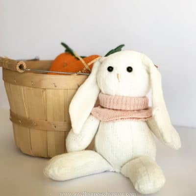 How to Make Easter Bunnies from Socks
