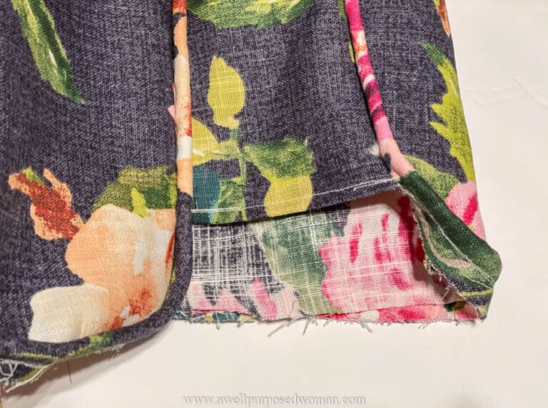 How to Sew a Cushion with Piping - A Well Purposed Woman