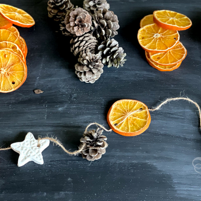 How to Dry Out Oranges Slices for Crafts Quickly