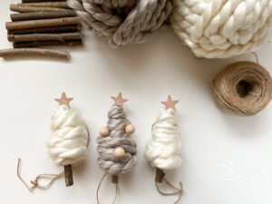 How to Make Yarn Christmas Tree Ornaments on a Stick - A Well Purposed ...